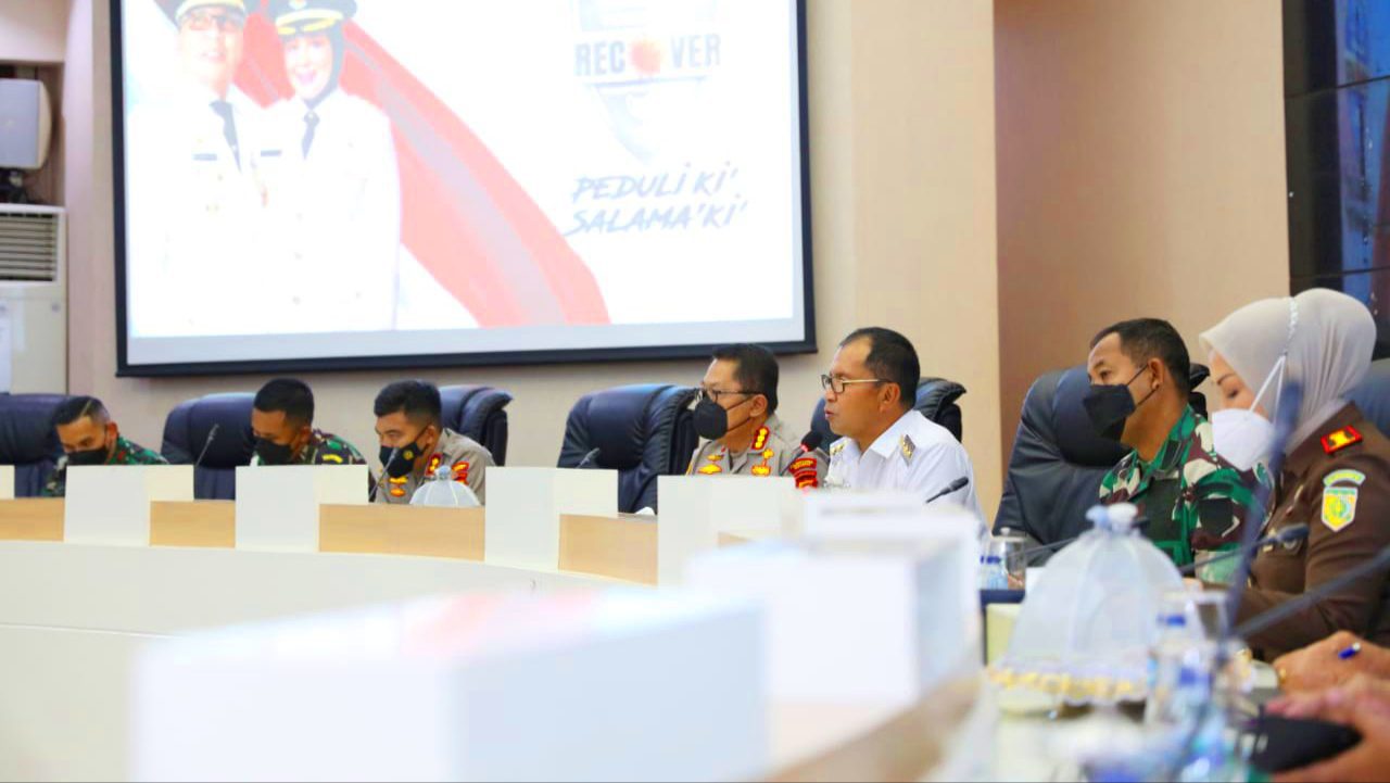 Wali Kota Makassar Danny Pomanto di dampingi jajaran Forkopimda Makassar
