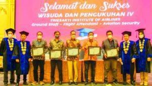 Triesakti Institute Of Airlines kembali Kukuhkan 96 Wisudawan