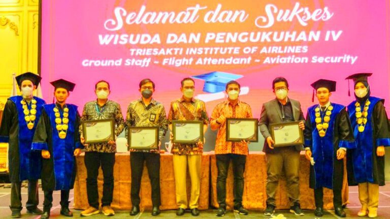 Triesakti Institute Of Airlines kembali Kukuhkan 96 Wisudawan 6 Triesakti Institute Of Airlines kembali Kukuhkan 96 Wisudawan