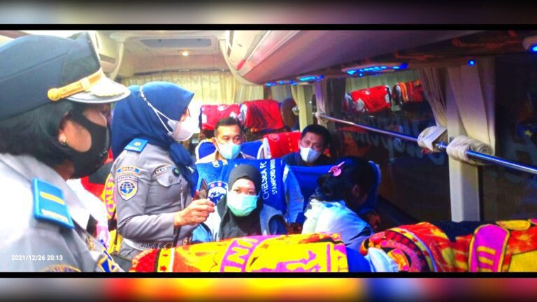 Dishub Sulsel Monitoring Penerapan Prokes di Terminal Daya 4 Dishub Sulsel Monitoring Penerapan Prokes di Terminal Daya