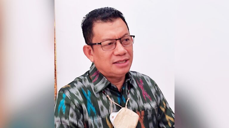 Rektor UMSI: Wakil Rakyat Semestinya Memberi Edukasi dan Pencerahan 5 Rektor UMSI: Wakil Rakyat Semestinya Memberi Edukasi dan Pencerahan