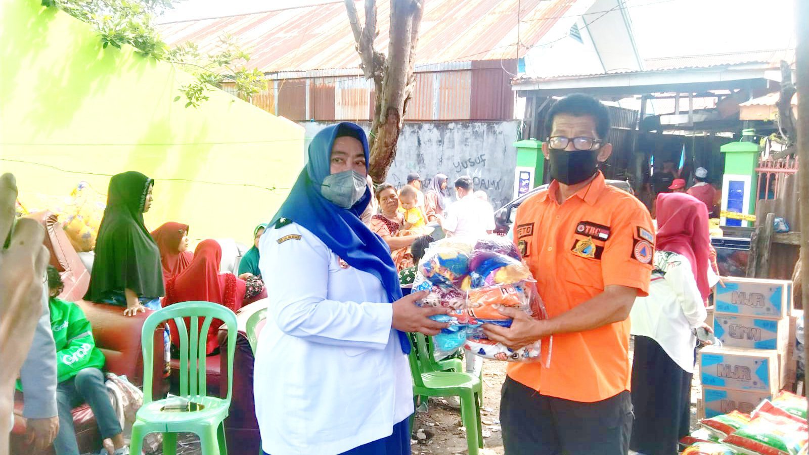Kebakaran Menimpa Warga Jalan Muh. Yamin Makassar Plt Gubernur: BPBD Provinsi Telah Salurkan bantuan