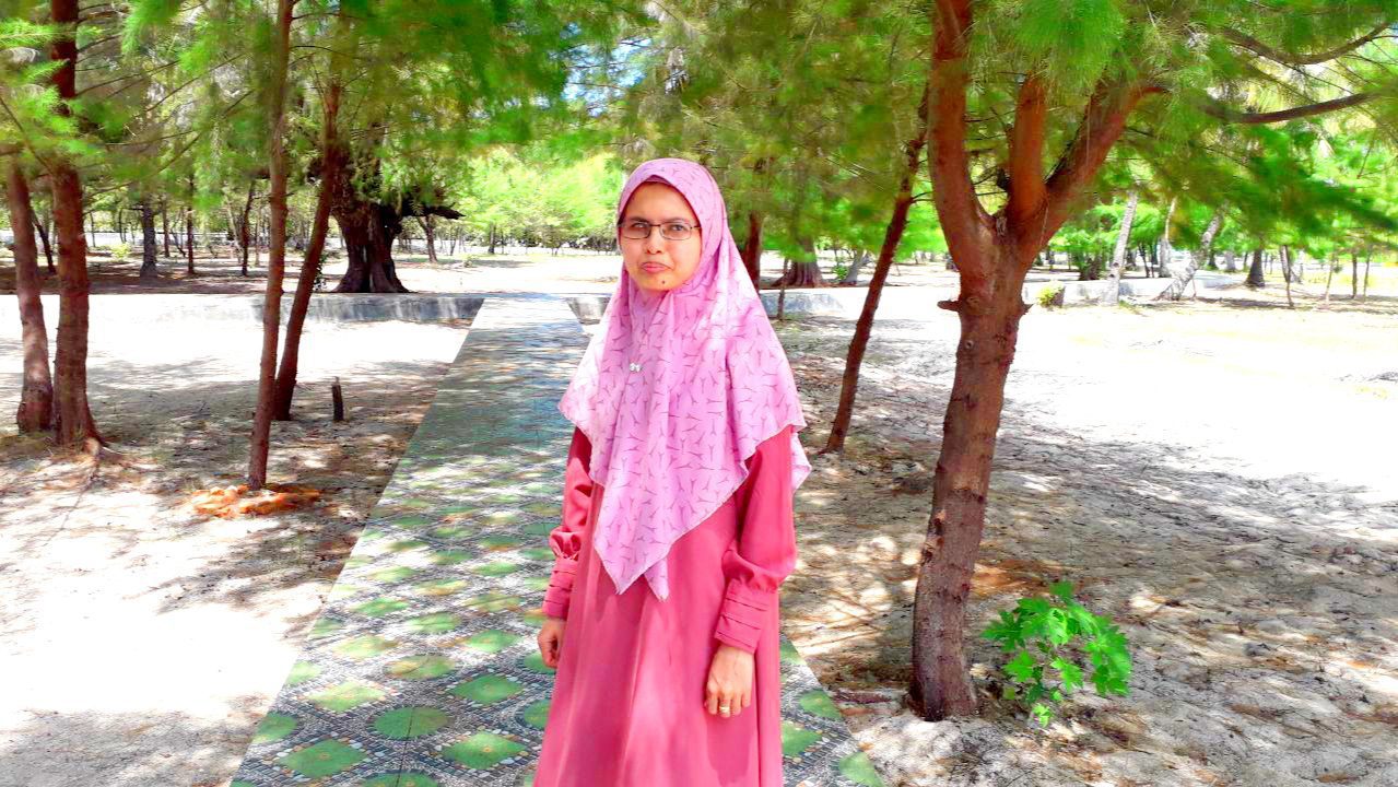 Bisnis Manis yang Miris