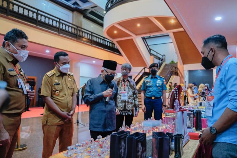 Tiba di Sulsel, Wapres Disambut Andi Sudirman
