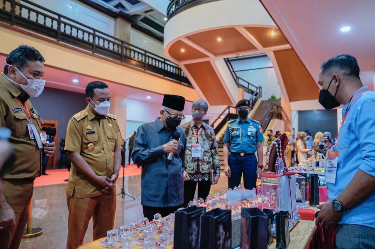 Tiba di Sulsel, Wapres Disambut Andi Sudirman