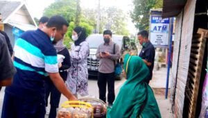 Andi Sudirman Awali Pagi Hari Berolahraga dan Wisata Kuliner Tradisional di Bira