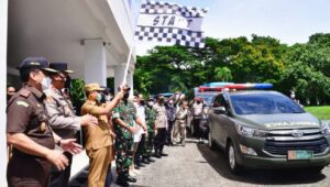 Percepat Capaian Vaksinasi, Plt Gubernur Sulsel Lepas 1.000 Vaksinator