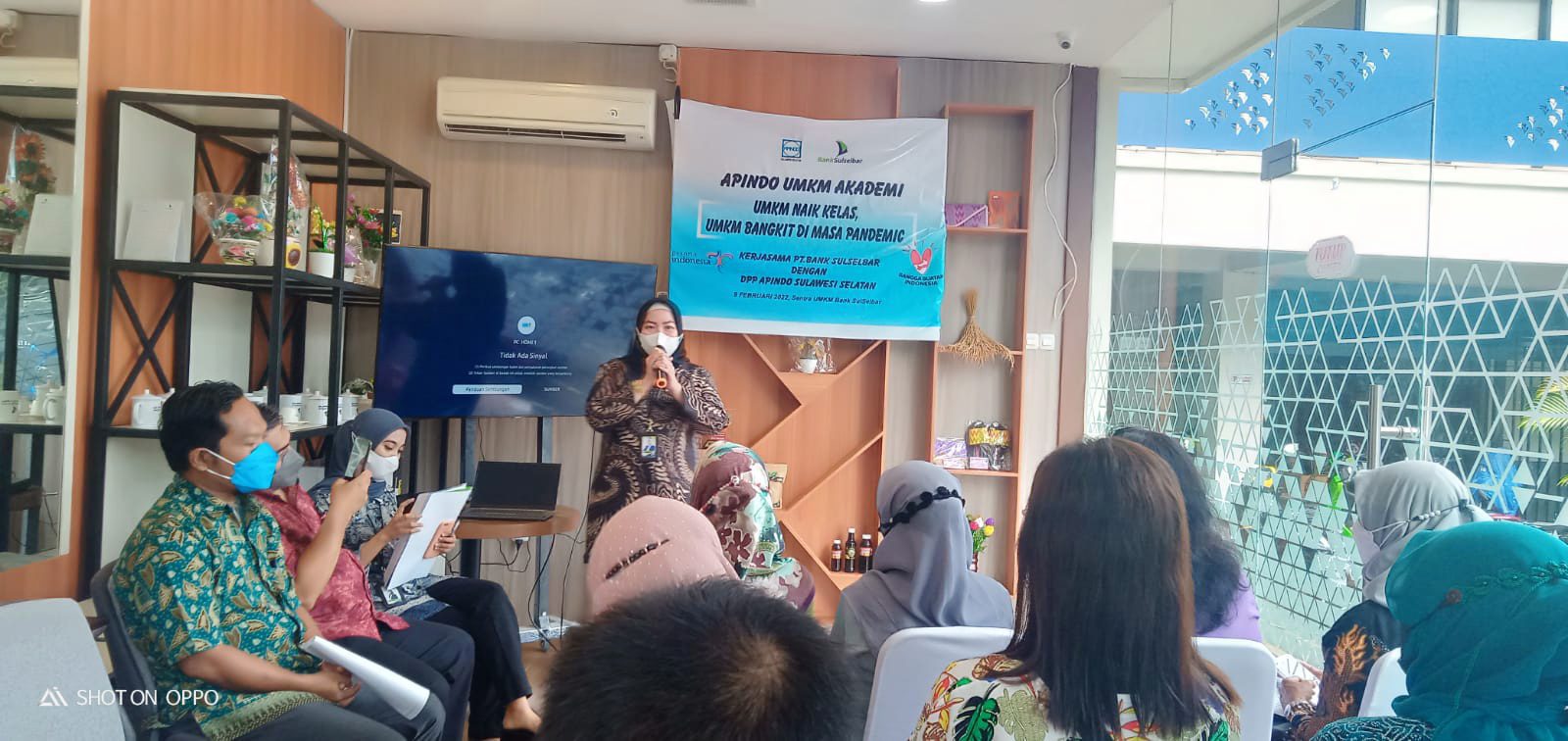Apindo Sulsel-Bank Sulselbar Dukung UMKM Naik Kelas 2 Apindo Sulsel-Bank Sulselbar Dukung UMKM Naik Kelas