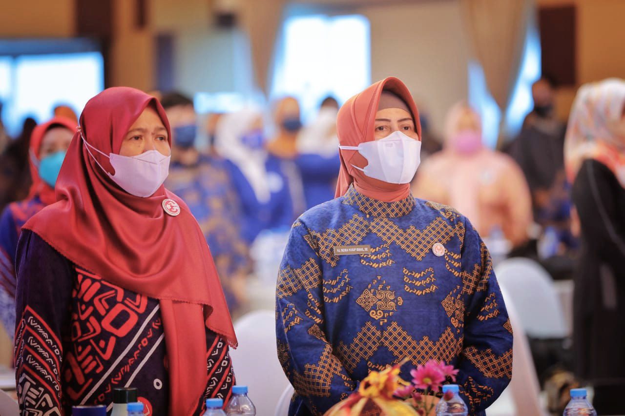 Lantik Pengurus Dekranasda Makassar