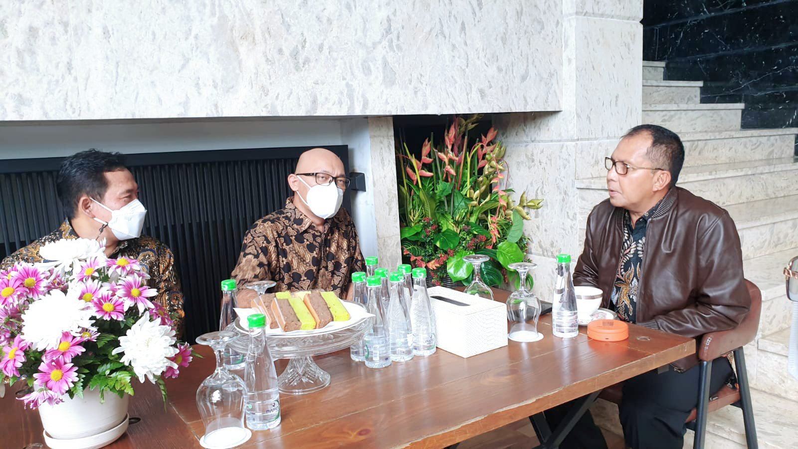 Pemkot Makassar Terima Hibah Tanah Dari Letjen (Purn) Solihin GP