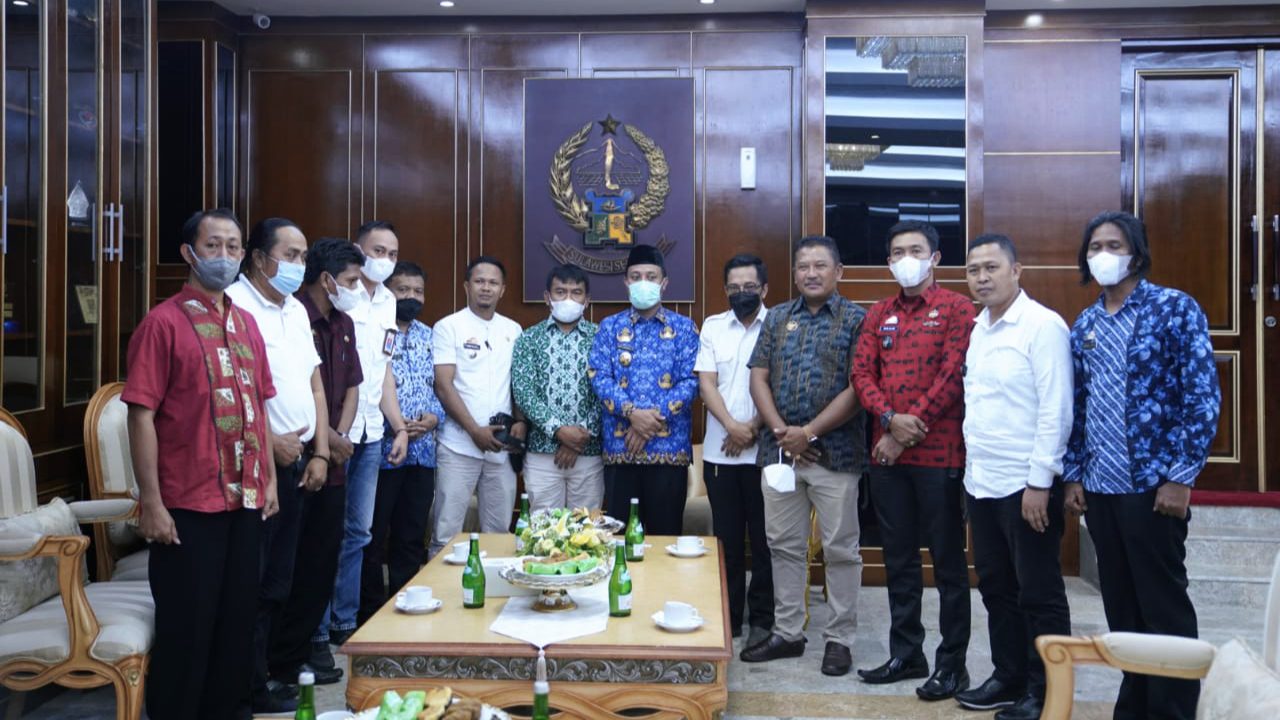Gubernur Sulsel Tantang PAPDESI Buat Pilot Project yang Bisa jadi Percontohan Nasional 2 Gubernur Sulsel Tantang PAPDESI Buat Pilot Project yang Bisa jadi Percontohan Nasional
