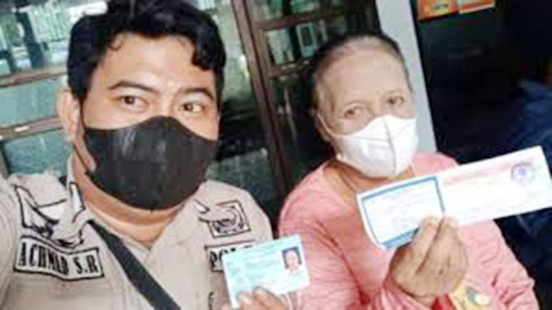 Hari Ketiga Sisir Kota, Satpol PP Makassar Berhasil Ajak 1050 Warga untuk Divaksin