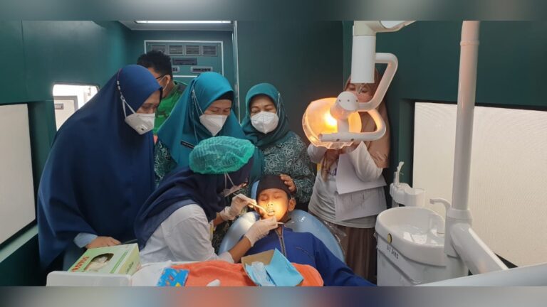 ISSCD Gandeng PKK Sulsel Gelar Pemeriksaan Gigi dan Mulut Individu Berkebutuhan Khusus 6 ISSCD Gandeng PKK Sulsel Gelar Pemeriksaan Gigi dan Mulut Individu Berkebutuhan Khusus