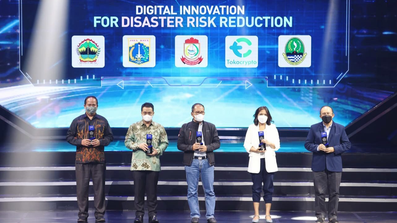 Danny Sabet Penghargaan Digital Innovation For Public Service 2022