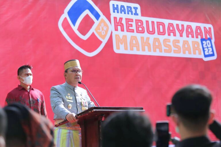 Hari Kebudayaan Makassar, Danny Kukuhkan Dewan Kebudayaan dan Beri Penghargaan Maestro Kesenian 5 Hari Kebudayaan Makassar, Danny Kukuhkan Dewan Kebudayaan dan Beri Penghargaan Maestro Kesenian