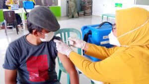 Penerima Vaksin Sekali Suntik Kesulitan Dapat Booster