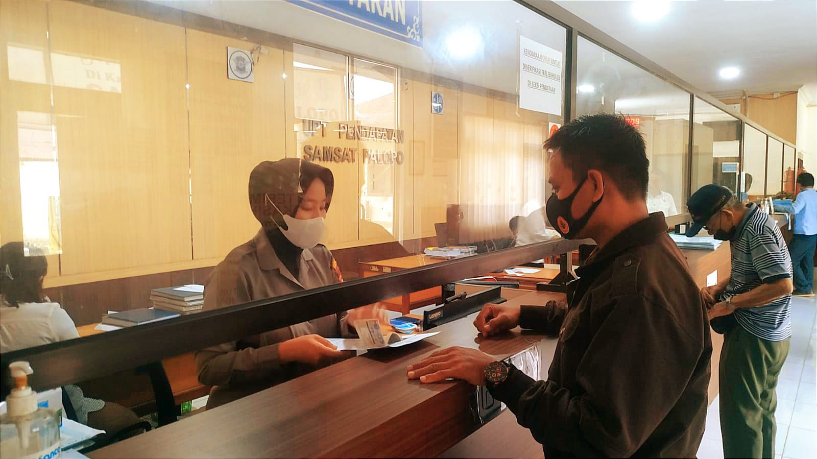 Ratusan Wajib Pajak Sudah Gunakan Call Center 08114223336 Samsat Palopo