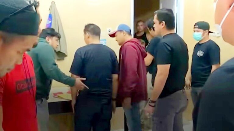 Diduga Cinta Segitiga, Kasatpol PP Makassar Ditangkap, Terkait Terbunuhnya Najamuddin 5 Diduga Cinta Segi Tiga, Kasatpol PP Makassar Ditangkap, Terkait Terbunuhnya Najamuddin