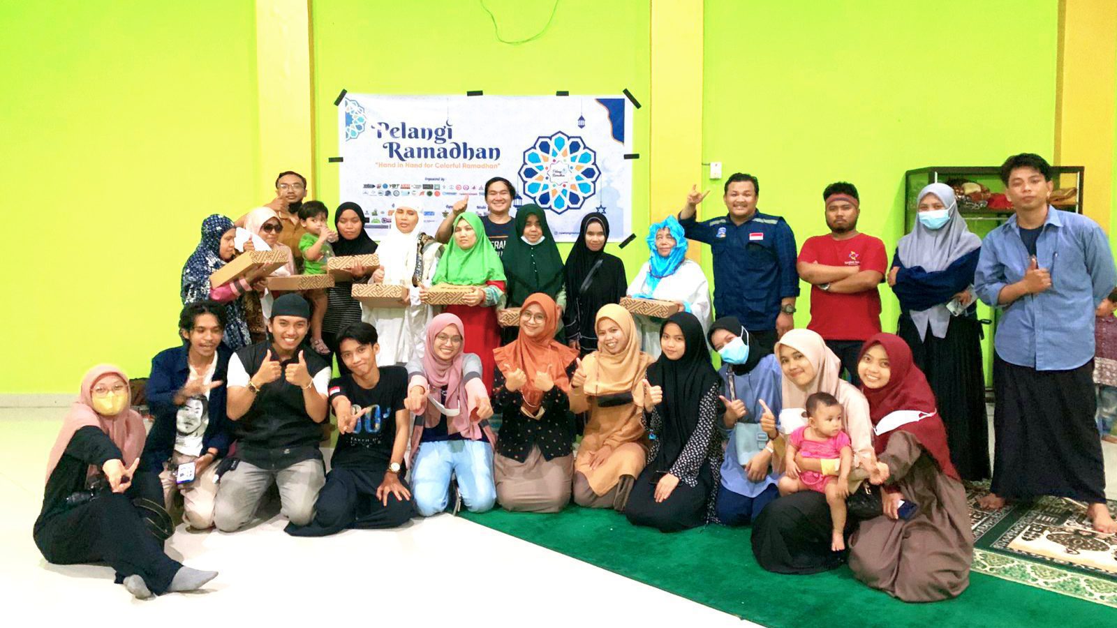 Project Pelangi Ramadhan Gelar Aksi Bersih Masjid dan Sedekah Subuh di Bulan Suci Ramadhan