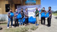 PLN Serahkan 5.000 Paket Sembako untuk Masyarakat Walenrang dan Belopa