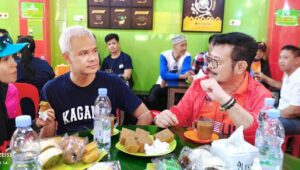 Ganjar-SYL Habiskan Pagi di Warkop dan Joging
