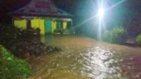 Puluhan Rumah Terendam Banjir di Luwu, Gubernur Sulsel Kirim Bantuan Logistik