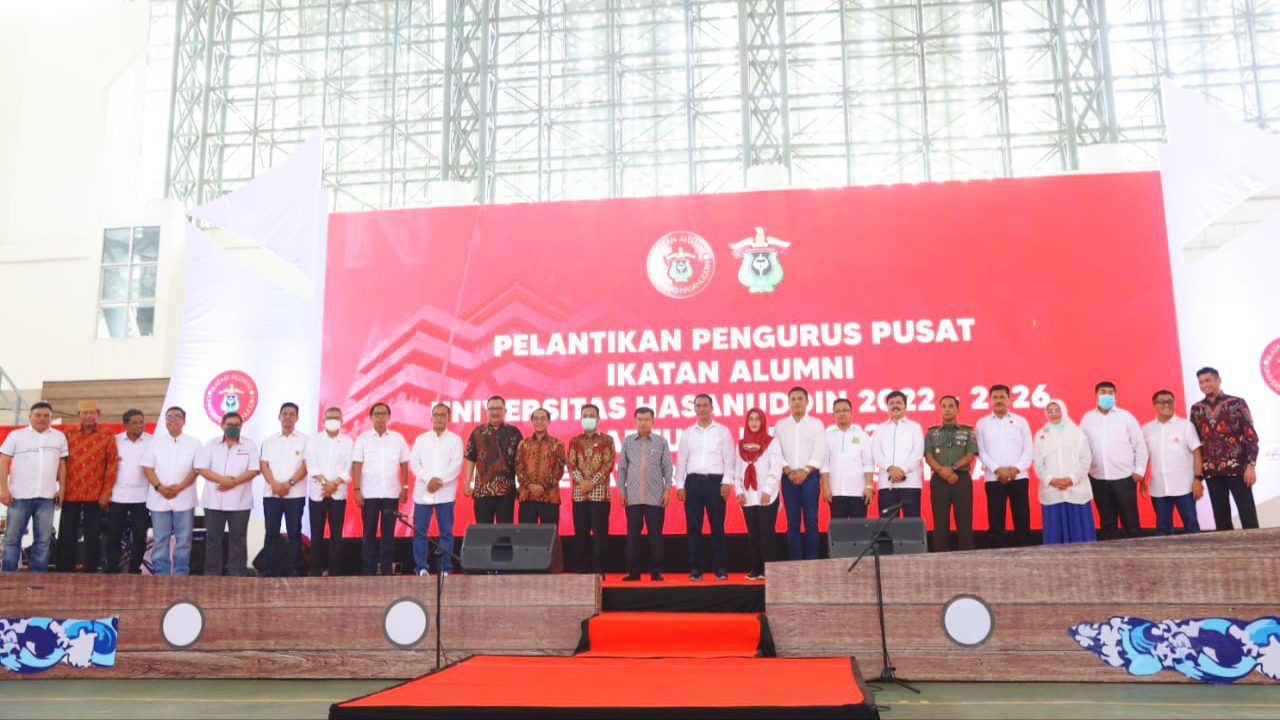 Amran Sulaiman Jabat Ketua IKA Unhas, Danny: Kontribusi Besar Dunia Pendidikan
