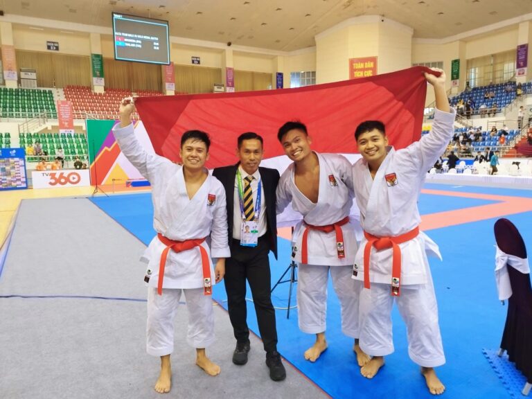 Lagi! Karateka Sulsel Sumbang Emas untuk Indonesia di Sea Games Vietnam 5 Karateka Sulsel Sumbang Emas untuk Indonesia di Sea Games Vietnam