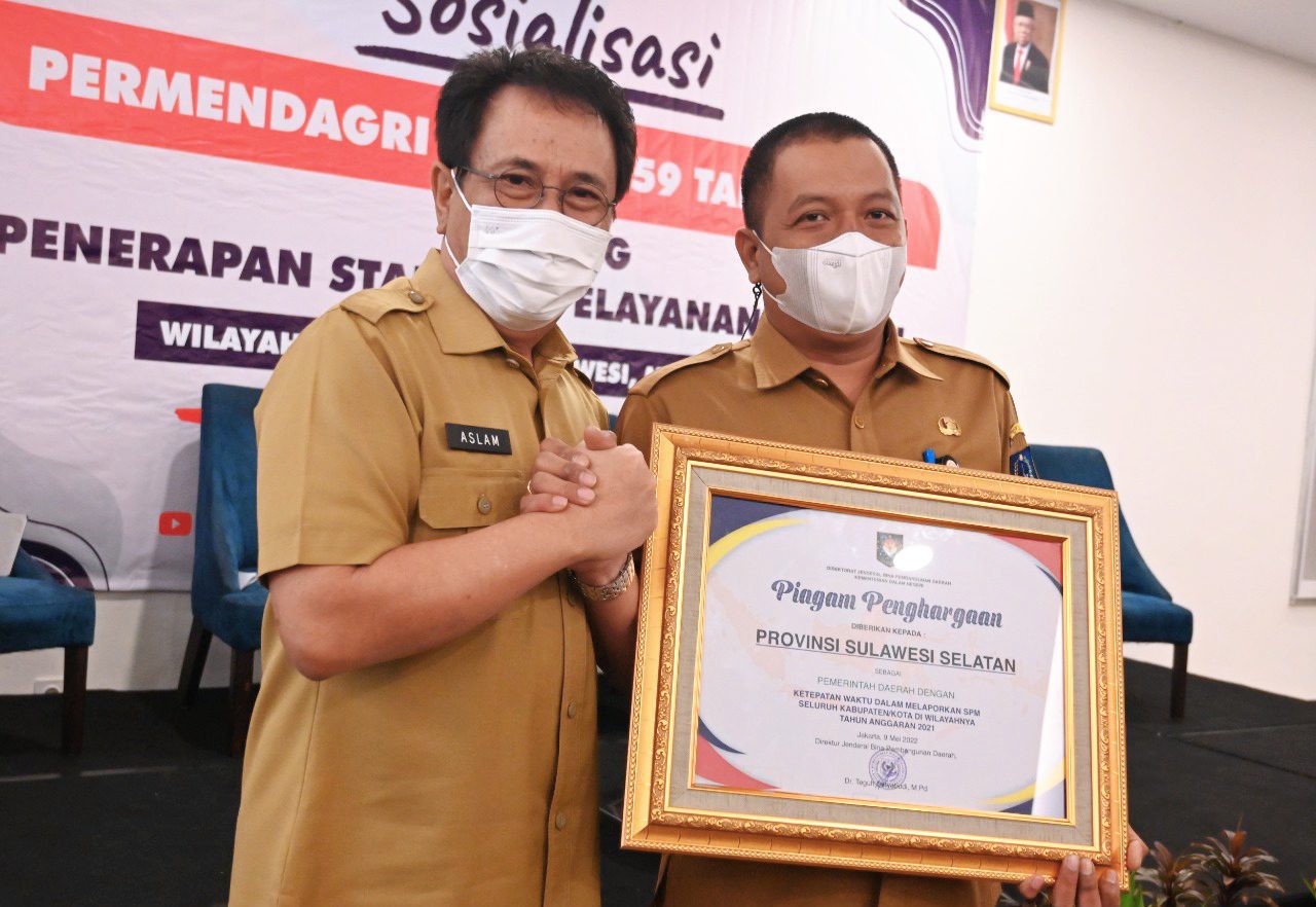 Terbaik ke-2 Nasional Penerapan SPM, Pemprov Sulsel Terima Penghargaan Kemendagri