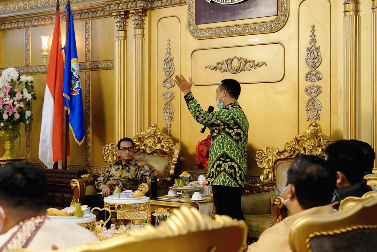Tiga Bupati Lapor Ke Gubernur dan Menhub, Pembebasan Lahan Kereta Api Bebas 100%