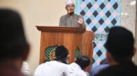 Shalat Berjamaah dengan Warga Bantaeng, Gubernur Sulsel Ajak Masyarakat Taat Ibadah