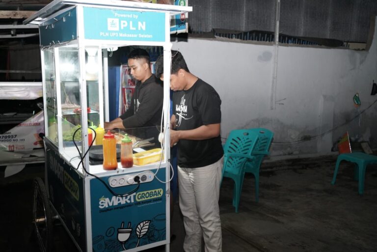 Burger Holland Viral, Pak Kumis Kini Gunakan Kompor Induksi 8 Burger Holland Viral, Pak Kumis Kini Gunakan Kompor Induksi