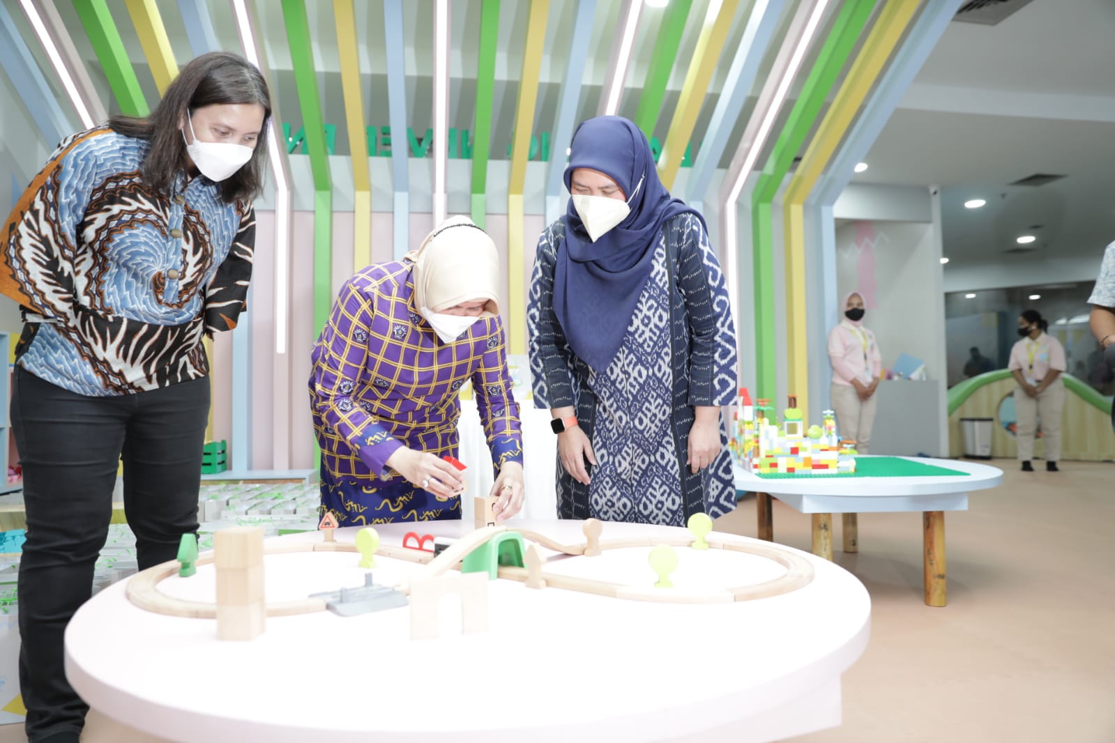 Hadiri Grand Opening Play ‘N’ Learn Timezone, Indira: Tempat Bermain Anak Yang Menyenangkan 2 Hadiri Grand Opening Play ‘N’ Learn Timezone, Indira: Tempat Bermain Anak Yang Menyenangkan