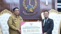 Respon Bencana Angin Puting Beliung Maros, Gubernur Serahkan Bantuan Tanggap Darurat Rp800 Juta