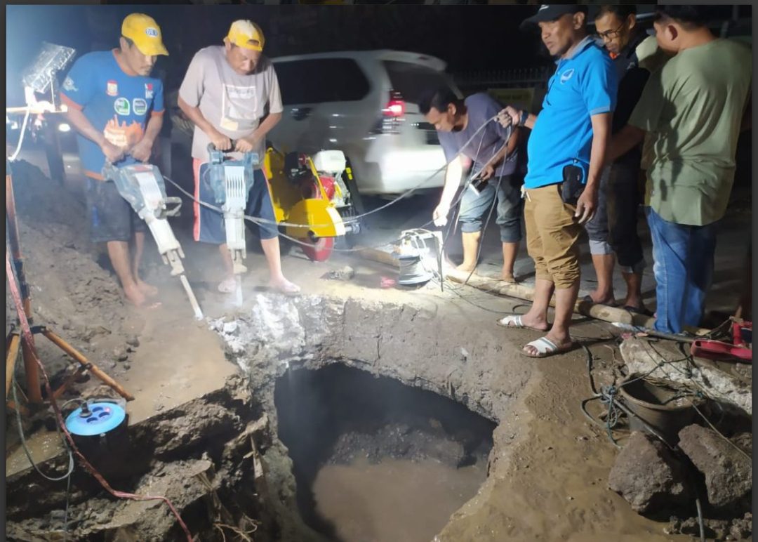 Pipa Distribusi Utama PDAM di Jl. Mallengkeri Bocor, Beni Iskandar Minta Maaf