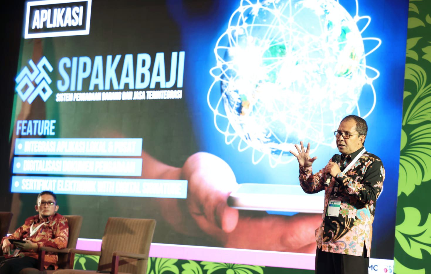 Jadi Narasumber Apeksi ISPE 2022, Danny Pomanto Beberkan Program Sipakabaji