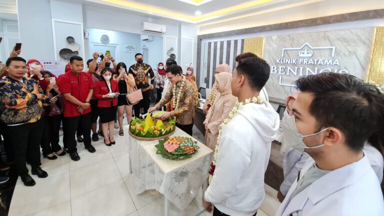 Percayakan Kontraktor Asal Makassar, Benings Clinic Konsisten dengan Konsep Desain Mewah yang Modern! 5 Percayakan Kontraktor Asal Makassar, Benings Clinic Konsisten dengan Konsep Desain Mewah yang Modern!