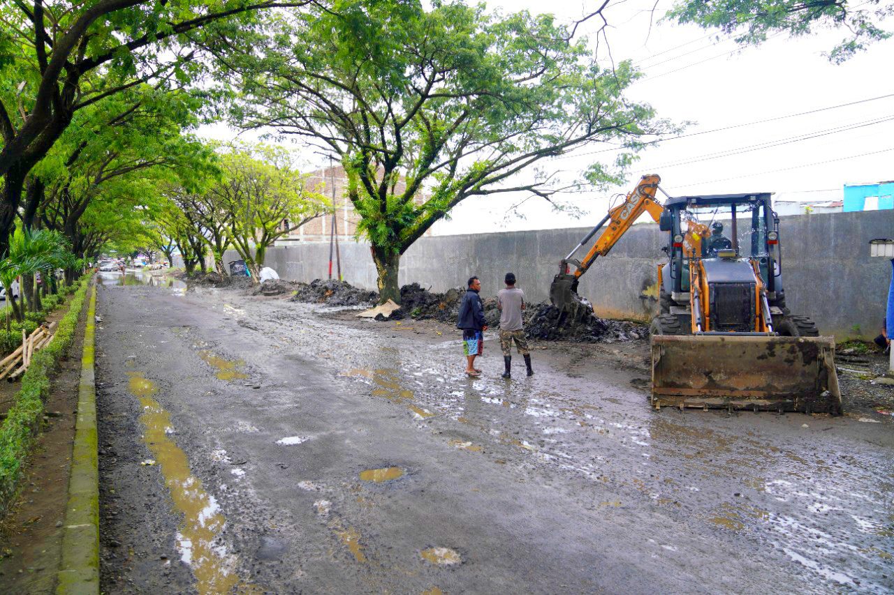 Jadi Prioritas Gubernur Andi Sudirman, Jalan Tun Abdul Razak Gowa Mulai Dikerjakan Fisik