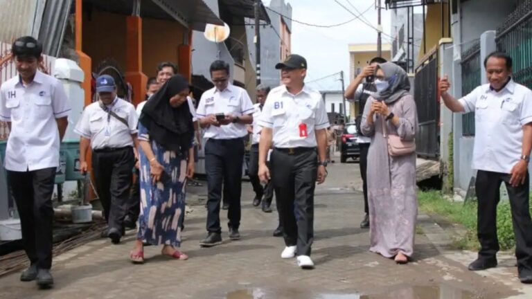Beni Iskandar Temukan Indikasi Sabotase yang Tidak Mau Air Mengalir Merata di Perumahan BTP 3 Beni Iskandar Temukan Indikasi Sabotase yang Tidak Mau Air Mengalir Merata di Perumahan BTP