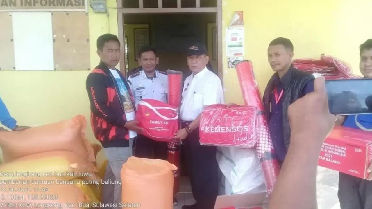 Warga Lengkong Luwu Berterima Kasih atas Kepedulian Gubernur Andi Sudirman ke Korban Terdampak Puting Beliung