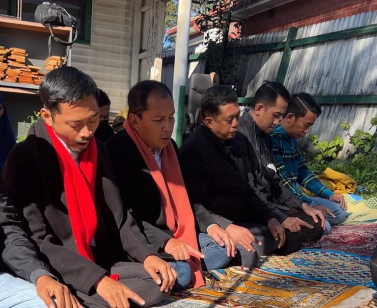 Shalat Ied di Sydney bersama KKSS, Danny Undang Hadiri F8