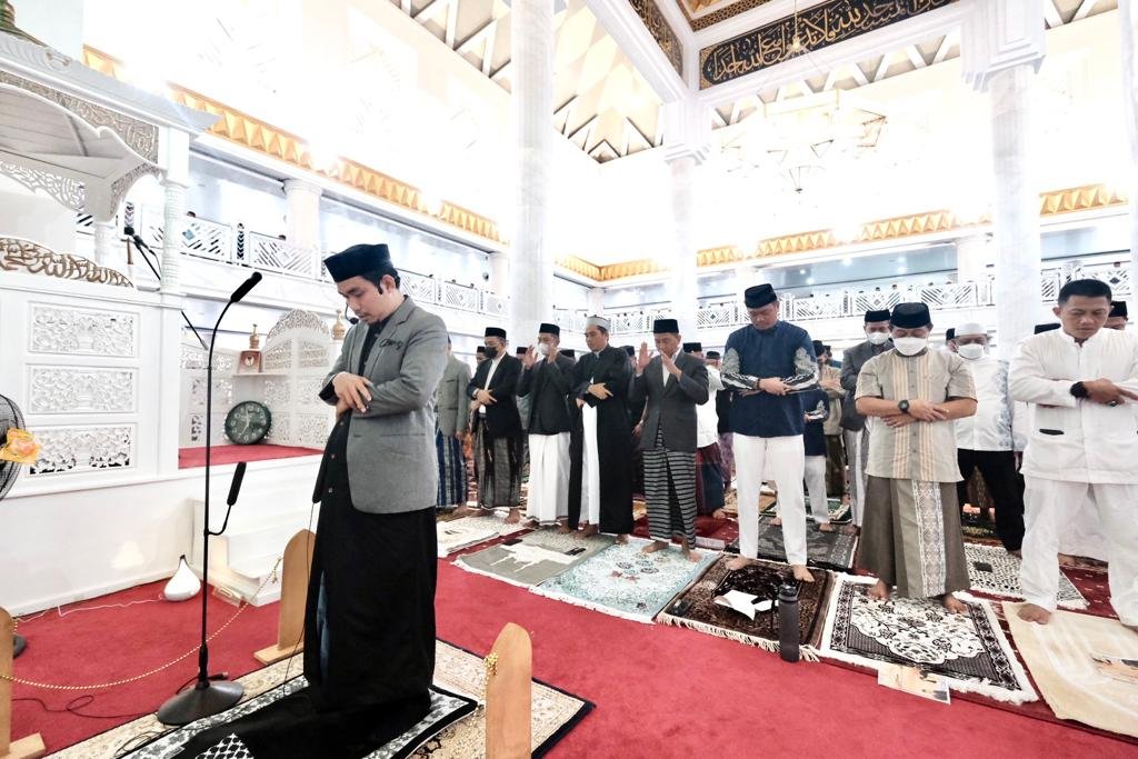 Laksanakan Shalat Idul Adha di Masjid Agung Syekh Yusuf, Bupati Gowa Ajak Persatuan Umat