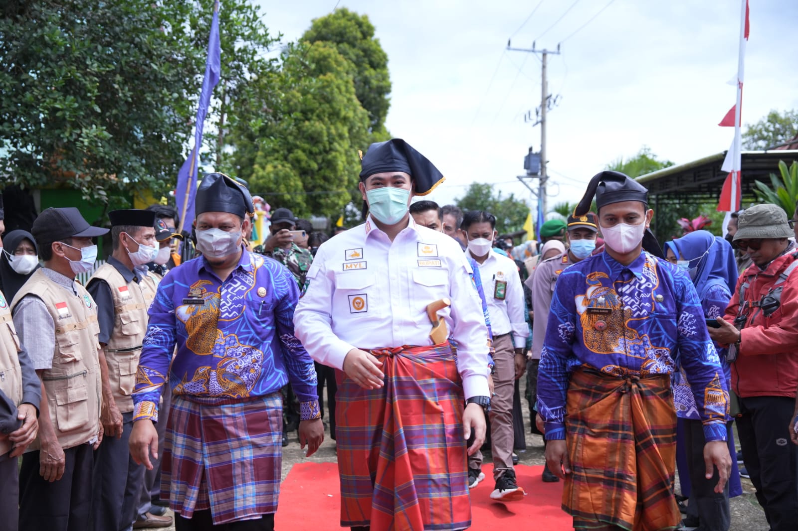 Kunker ke Balocci, Bupati Resmikan Objek Wisata dan Bagikan Bantuan