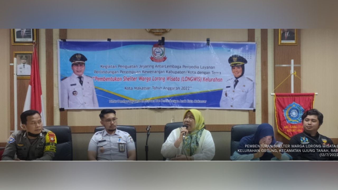 Warga Logwis Kel. Gusung Ujung Tanah Terima Materi Edukasi terkait Shelter