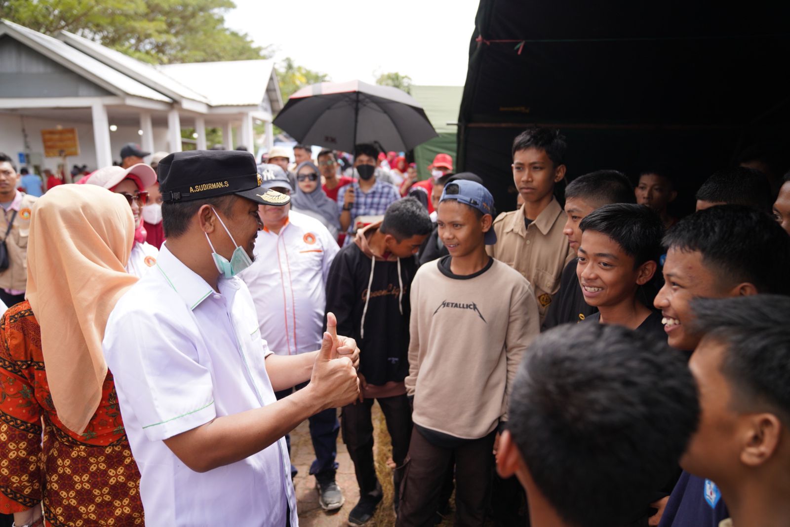 Antusiasme Warga Ikuti Pemeriksaan Kesehatan Gratis Pemprov Sulsel & IKA Unhas