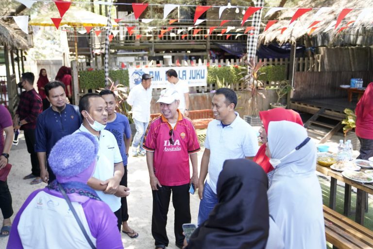 Gubernur Andi Sudirman Minta Pembangunan Tanggul Penahan Abrasi di Takalar Segera Direalisasikan