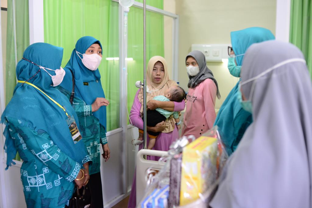 Gandeng Sejumlah Organisasi, PKK Sulsel Gelar Bakti Sosial Operasi Celah Bibir dan Lelangit 3 Gandeng Sejumlah Organisasi, PKK Sulsel Gelar Bakti Sosial Operasi Celah Bibir dan Lelangit