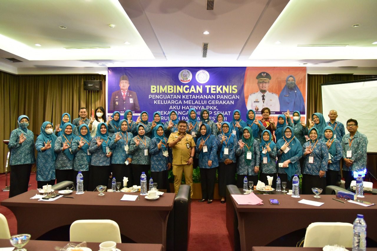 Dinas PMD Gandeng PKK Sulsel Gelar Bimtek Penguatan Ketahanan Pangan Keluarga