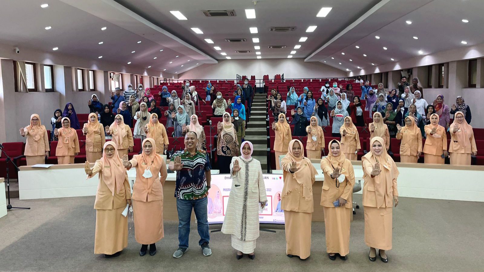 DWP Makassar Gelar Seminar Pola Asuh Orang Tua