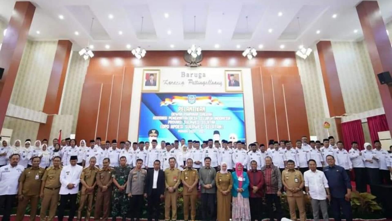Pelantikan APDESI, Gubernur Andi Sudirman Minta Para Kades Konsen Penurunan Stunting dan ATS